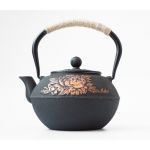 Чайник чугунный Тэцубин с ситом Пионы 1100мл