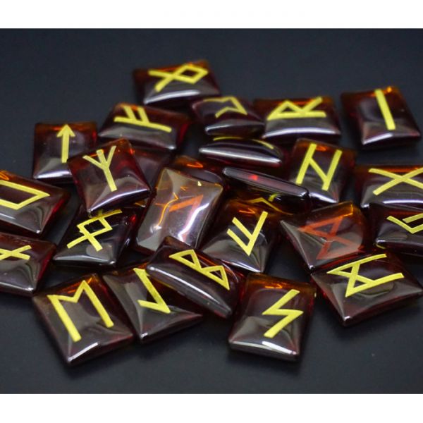 Набір РУН для ворожіння Сердолік полімерний